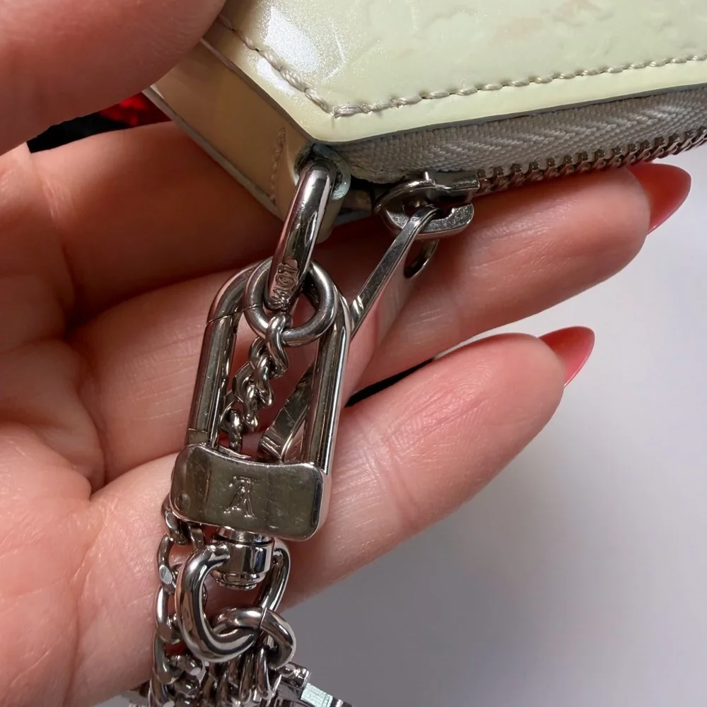 Louis Vuitton Porte Monnaie Flocon Bag Charm/Coin Purse Snow Flake